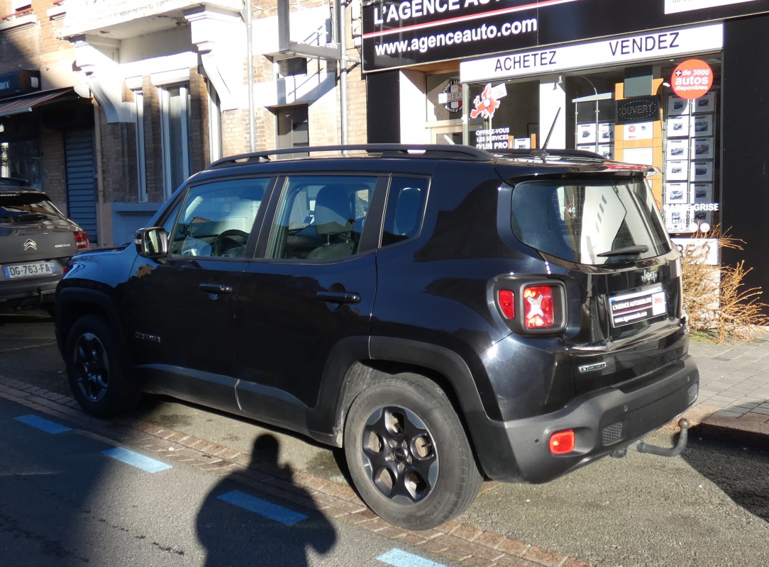 Jeep Renegade — 9